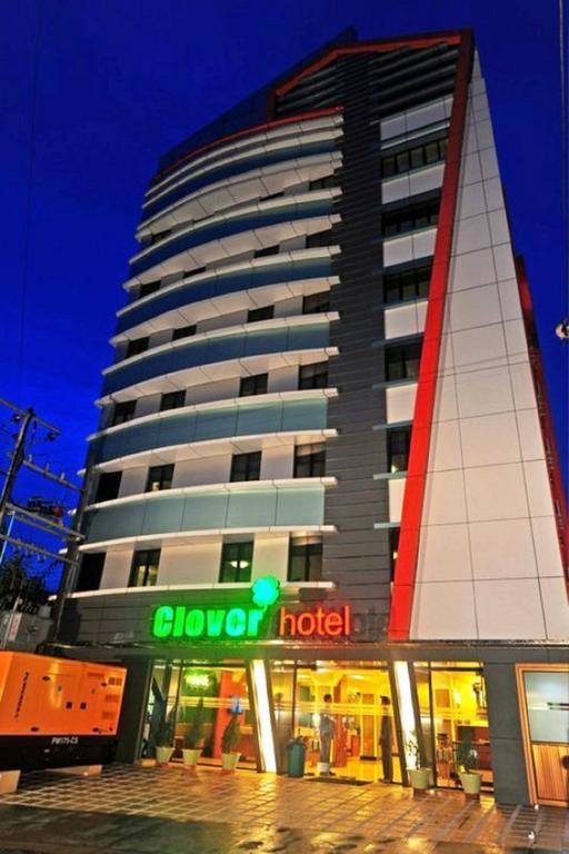 Clover Hotel Rangoon Buitenkant foto