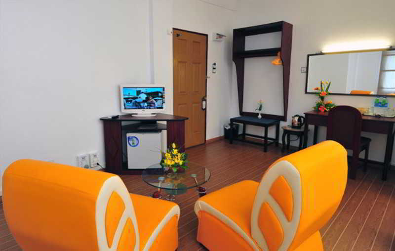 Clover Hotel Rangoon Buitenkant foto